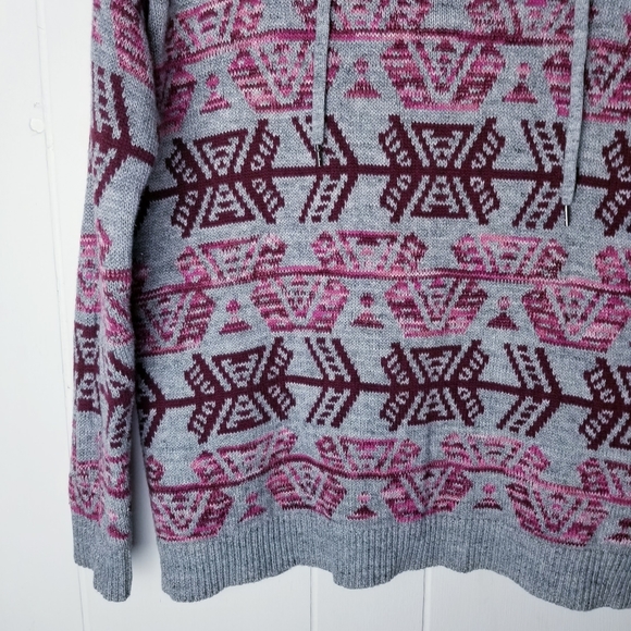 AE Outfitters Baja Southwestern Hooded Sweater - Picture 9 of 11